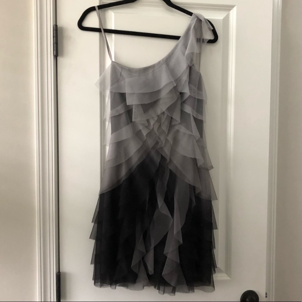 BCBGMAXAZRIA dress gray ruffle one shoulder - Picture 3 of 8